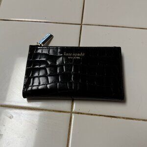 Kate Spade snap close bifold wallet
